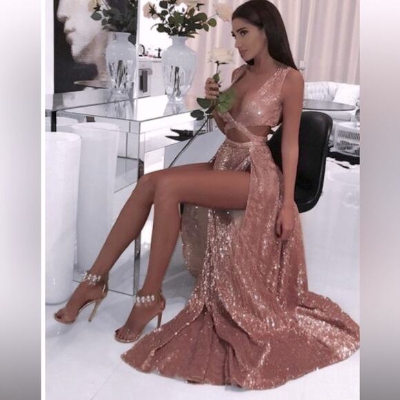 Pink sequin cutout maxi dress - Picture 2 of 4